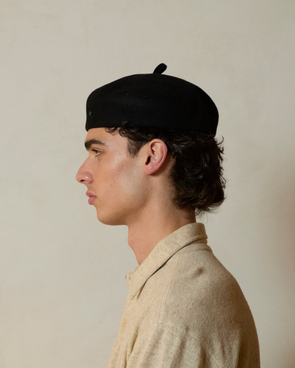 Basque Black – SUPERDUPER